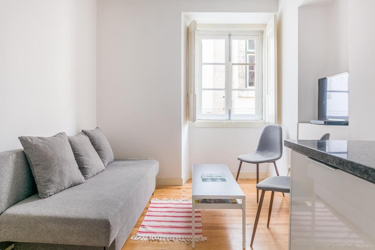 Apartment Cloud 9 Livings *